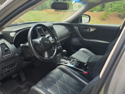 Used 2011 INFINITI FX35 AWD w/ Premium Pkg image 6
