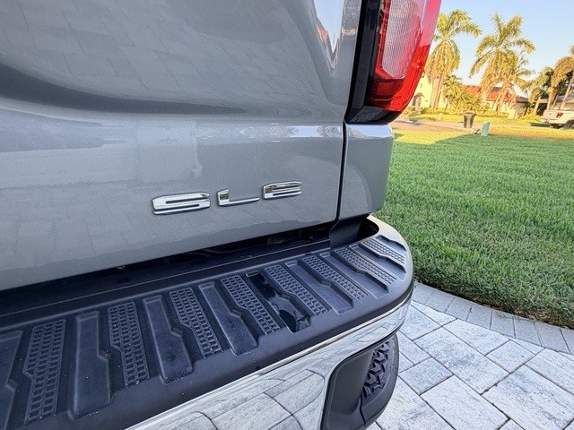 Used 2023 GMC Sierra 1500 SLE AWD/4WD image 15