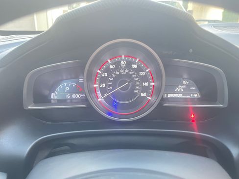 Used 2016 MAZDA MAZDA3 i Sport image 9