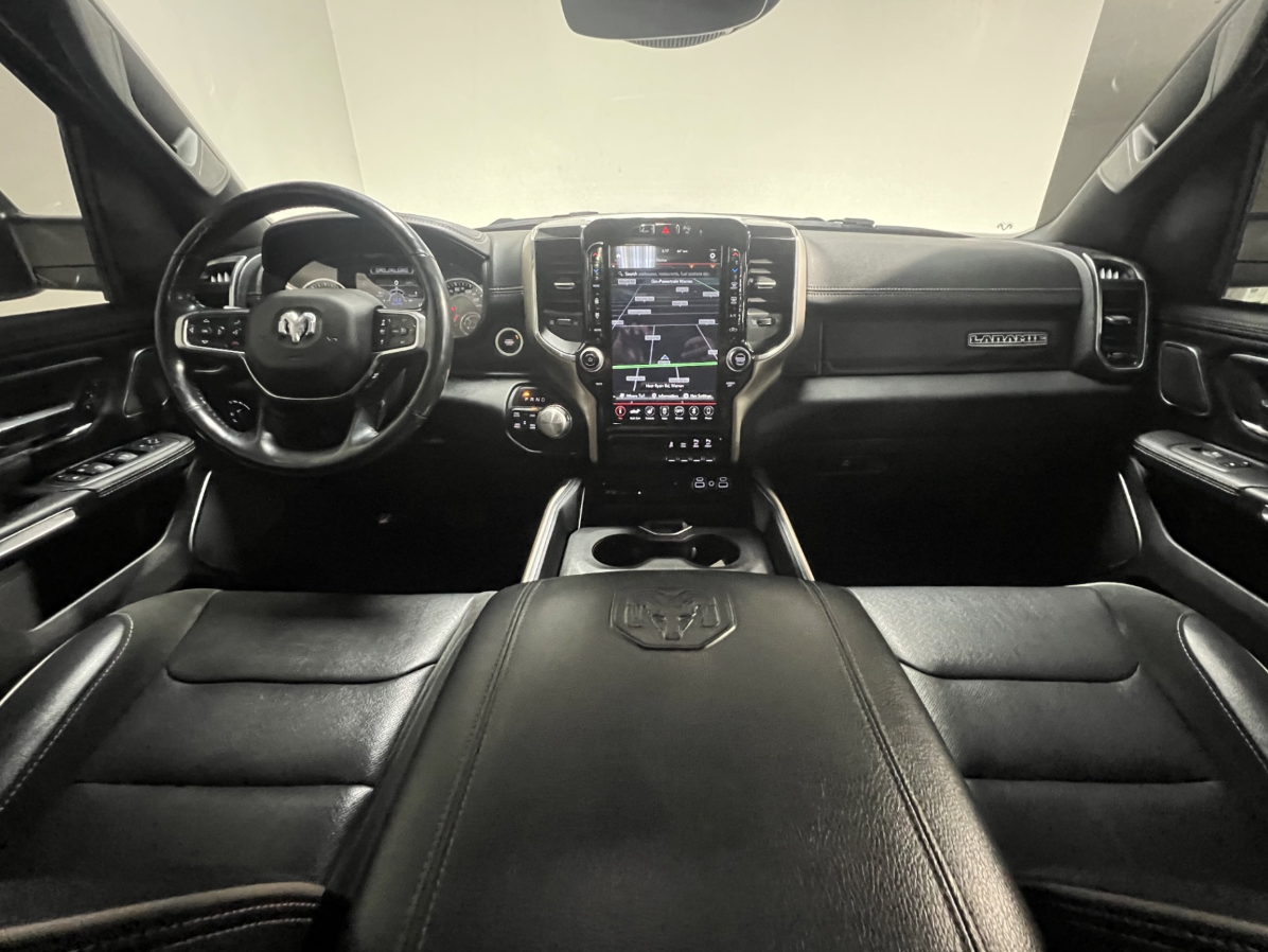 Used 2019 RAM 1500 Laramie AWD/4WD image 10