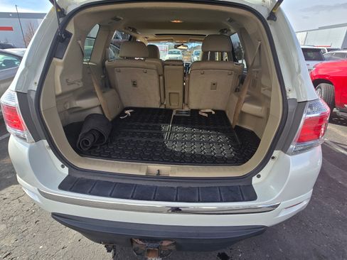 Used 2013 Toyota Highlander Limited image 16
