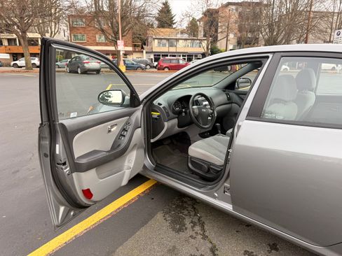 Used 2010 Hyundai Elantra GLS w/ Sunroof Pkg 3 image 14