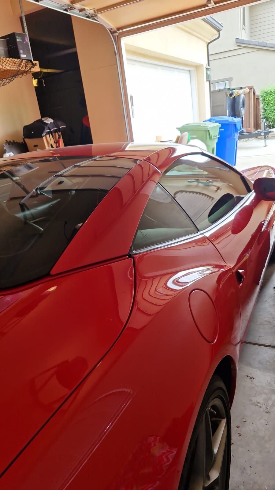 Used 2016 Ferrari California T RWD image 5