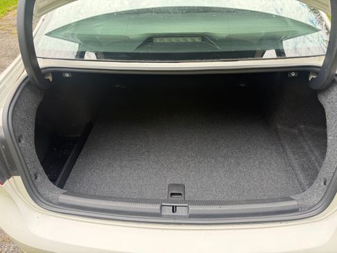 Used 2013 Volkswagen Passat 2.5 S FWD image 12