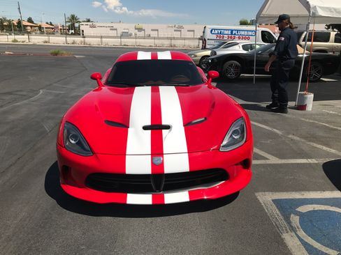 Used 2013 SRT Viper GTS w/ GTS Laguna Interior Pkg image 2