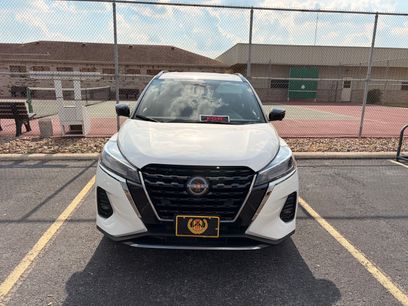 Used 2024 Nissan Kicks SR
