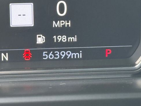 Used 2022 GMC Sierra 3500 Denali w/ Denali Black Diamond Edition image 15