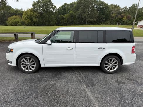 Used 2019 Ford Flex Limited image 1