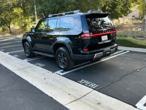 Used 2026 Lexus GX 550 AWD/4WD image 5