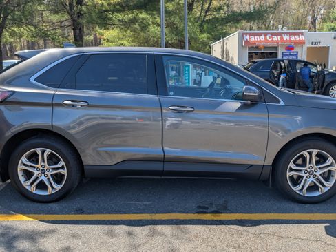 Used 2015 Ford Edge Titanium w/ Equipment Group 301A AWD/4WD image 4