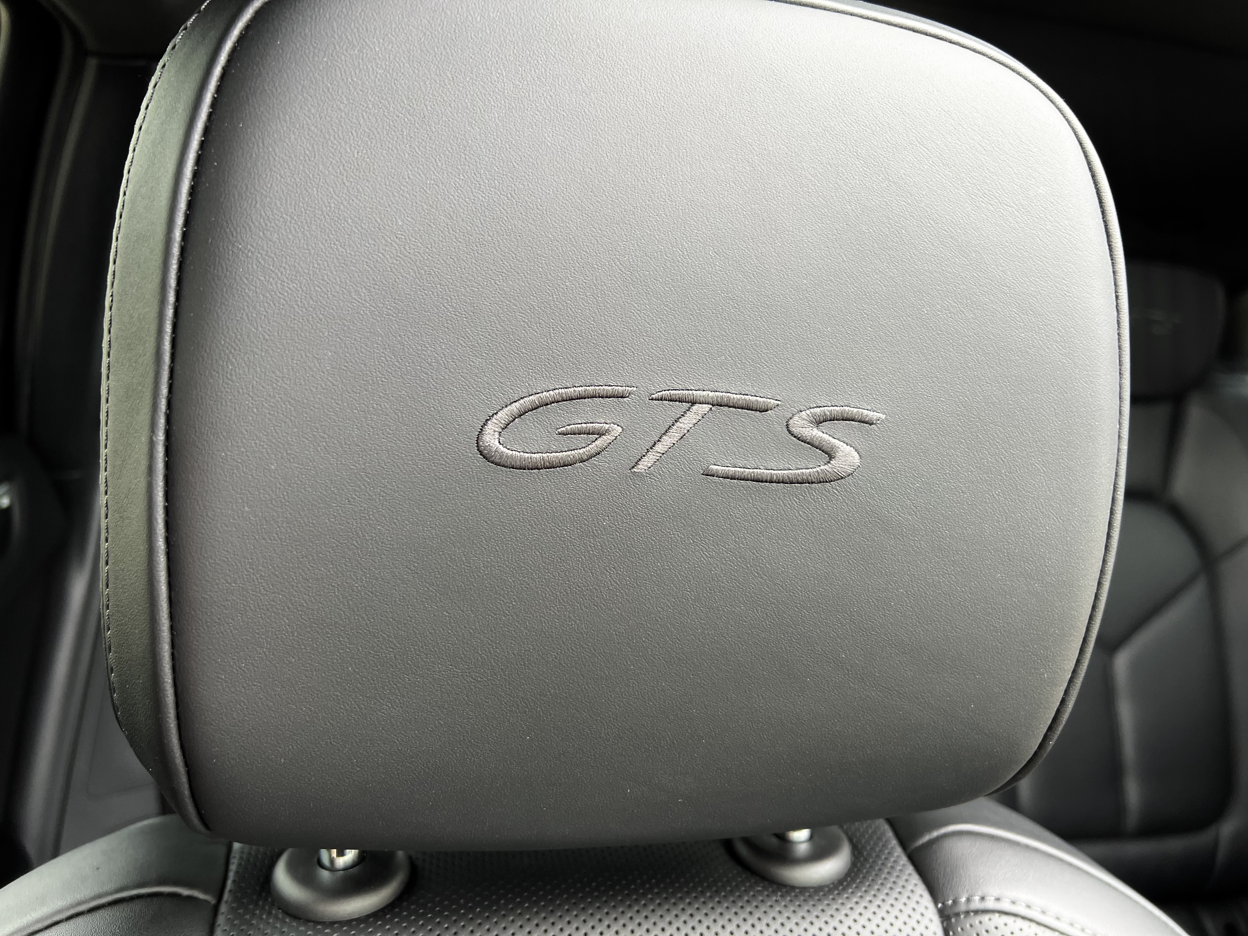Used 2018 Porsche Macan GTS AWD/4WD image 22