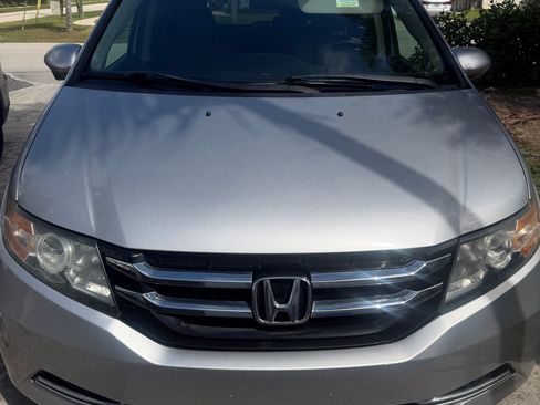 Used 2015 Honda Odyssey EX image 1
