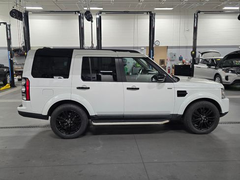 Used 2016 Land Rover LR4 HSE Silver Edition image 9
