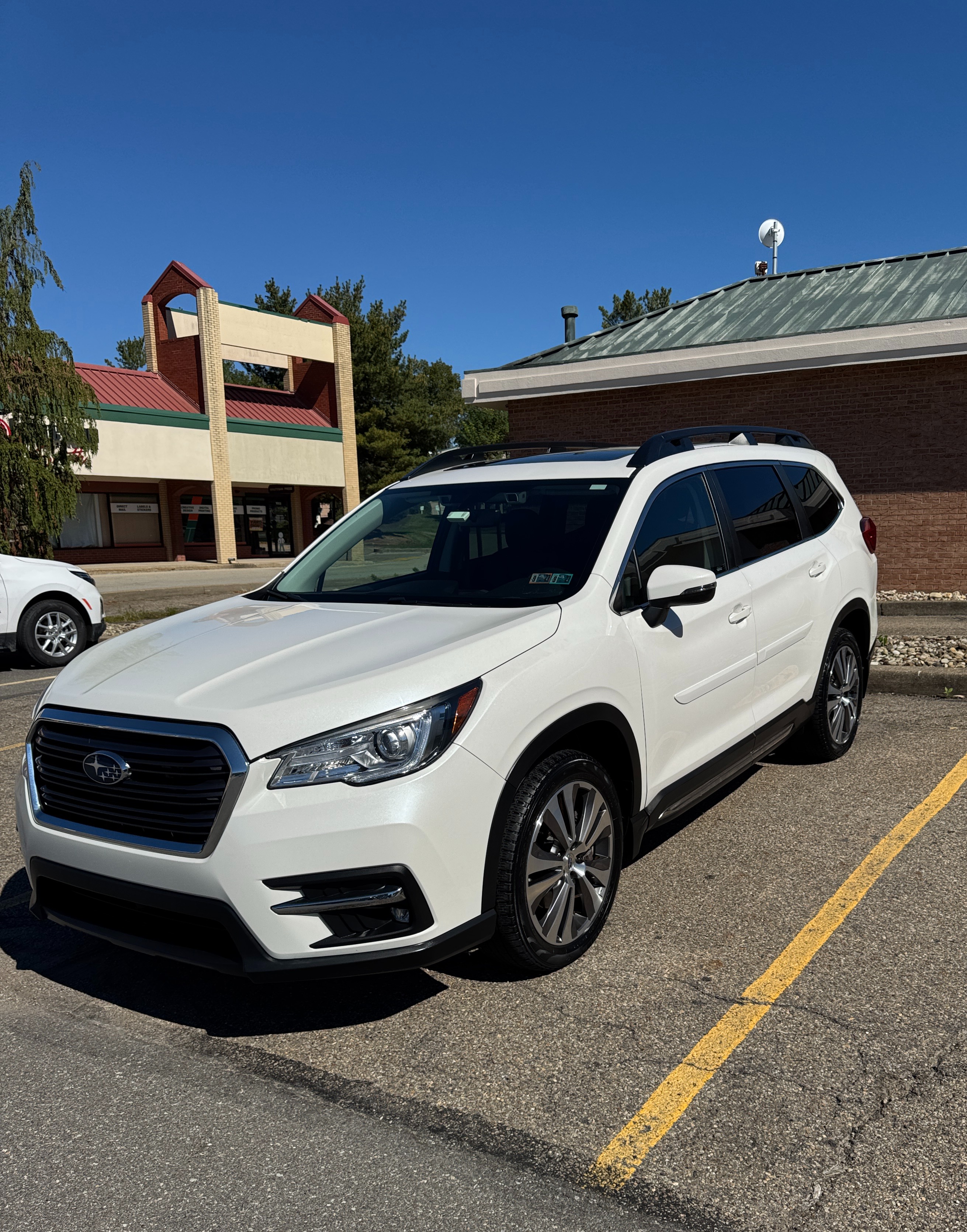 Used 2022 Subaru Ascent Limited w/ Technology Package AWD/4WD image 1
