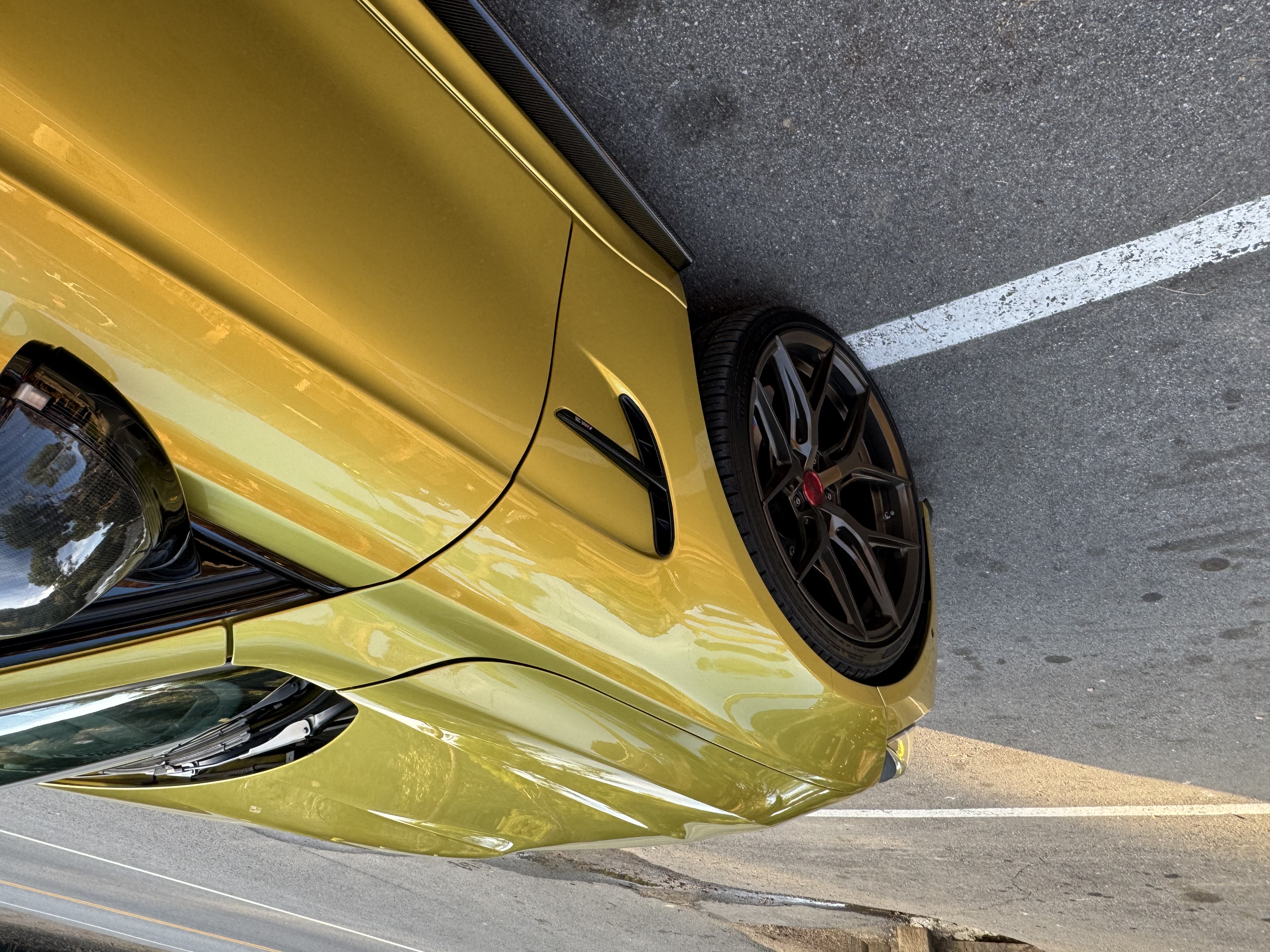 Used 2018 BMW M3 RWD image 9