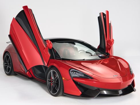 Used 2017 McLaren 570S Coupe RWD image 1