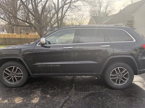 Used 2019 Jeep Grand Cherokee Limited image 1