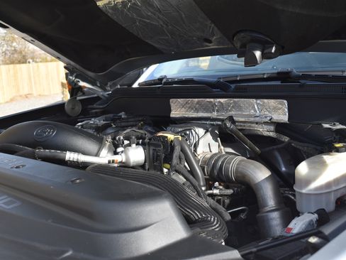 Used 2017 Chevrolet Silverado 2500 LTZ w/ Duramax Plus Package image 26