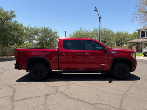 Used 2021 GMC Sierra 1500 AT4 w/ AT4 Value Package AWD/4WD image 6