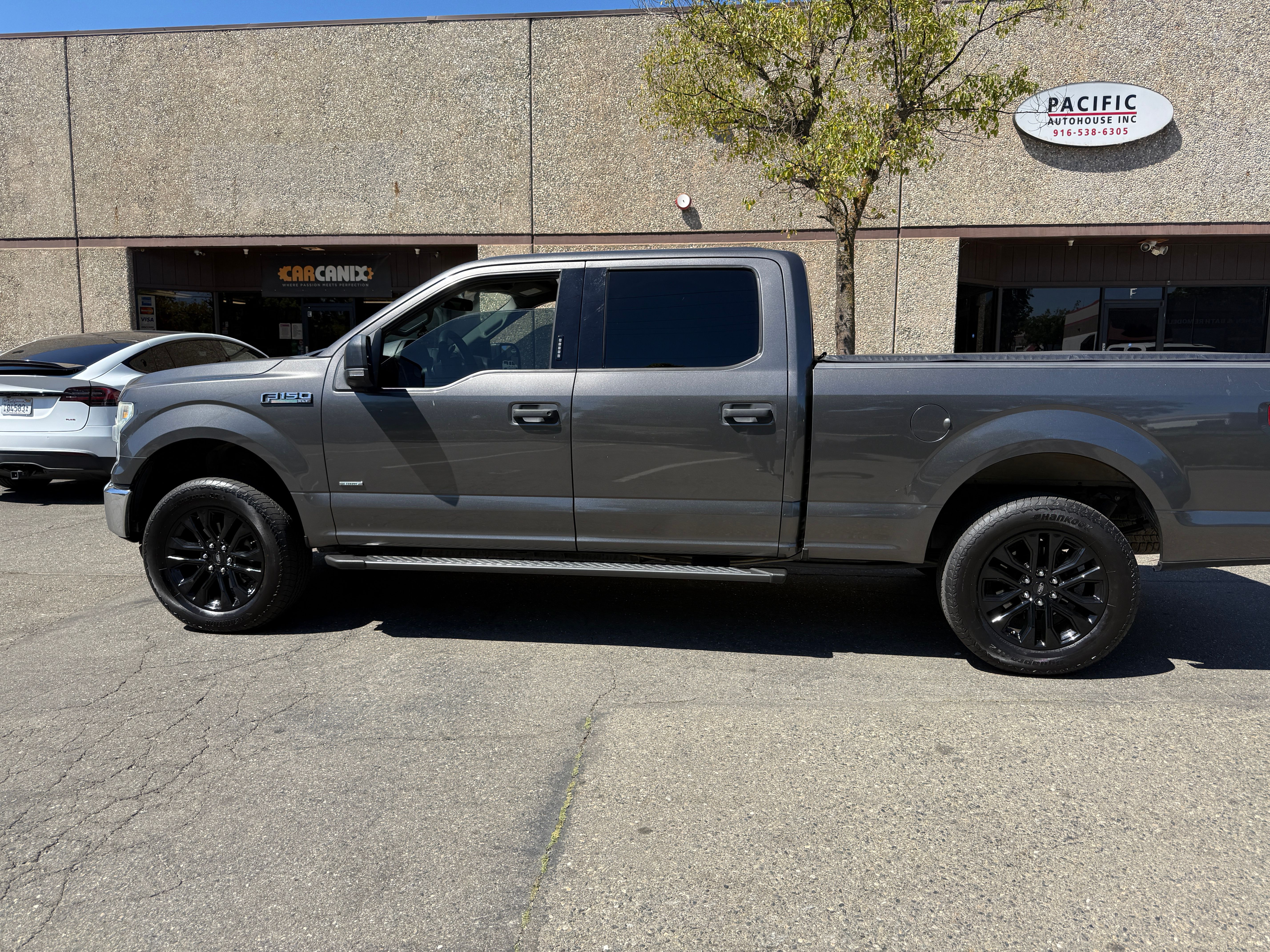 Used 2015 Ford F150 XLT w/ Equipment Group 301A Mid AWD/4WD image 12