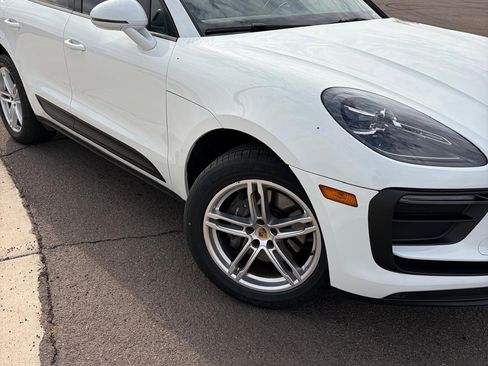 Used 2023 Porsche Macan Turbo image 11