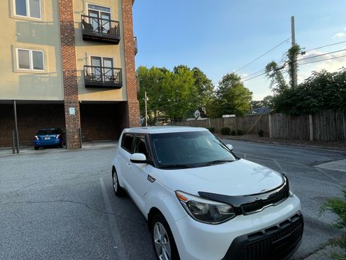 Used 2015 Kia Soul image 4