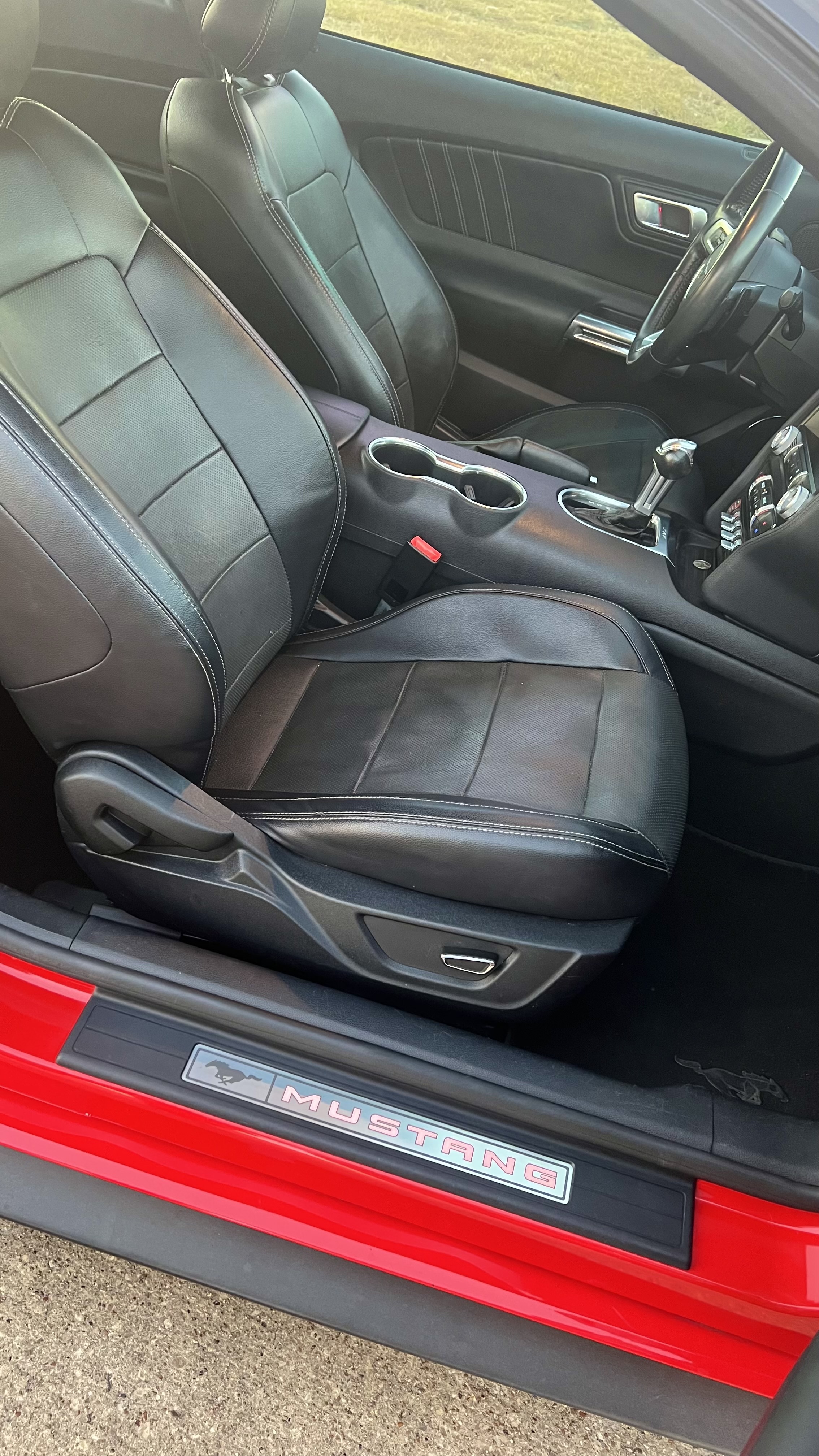 Used 2019 Ford Mustang GT Premium w/ GT Performance Package RWD image 23