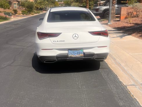 Used 2020 Mercedes-Benz CLA 250 image 3