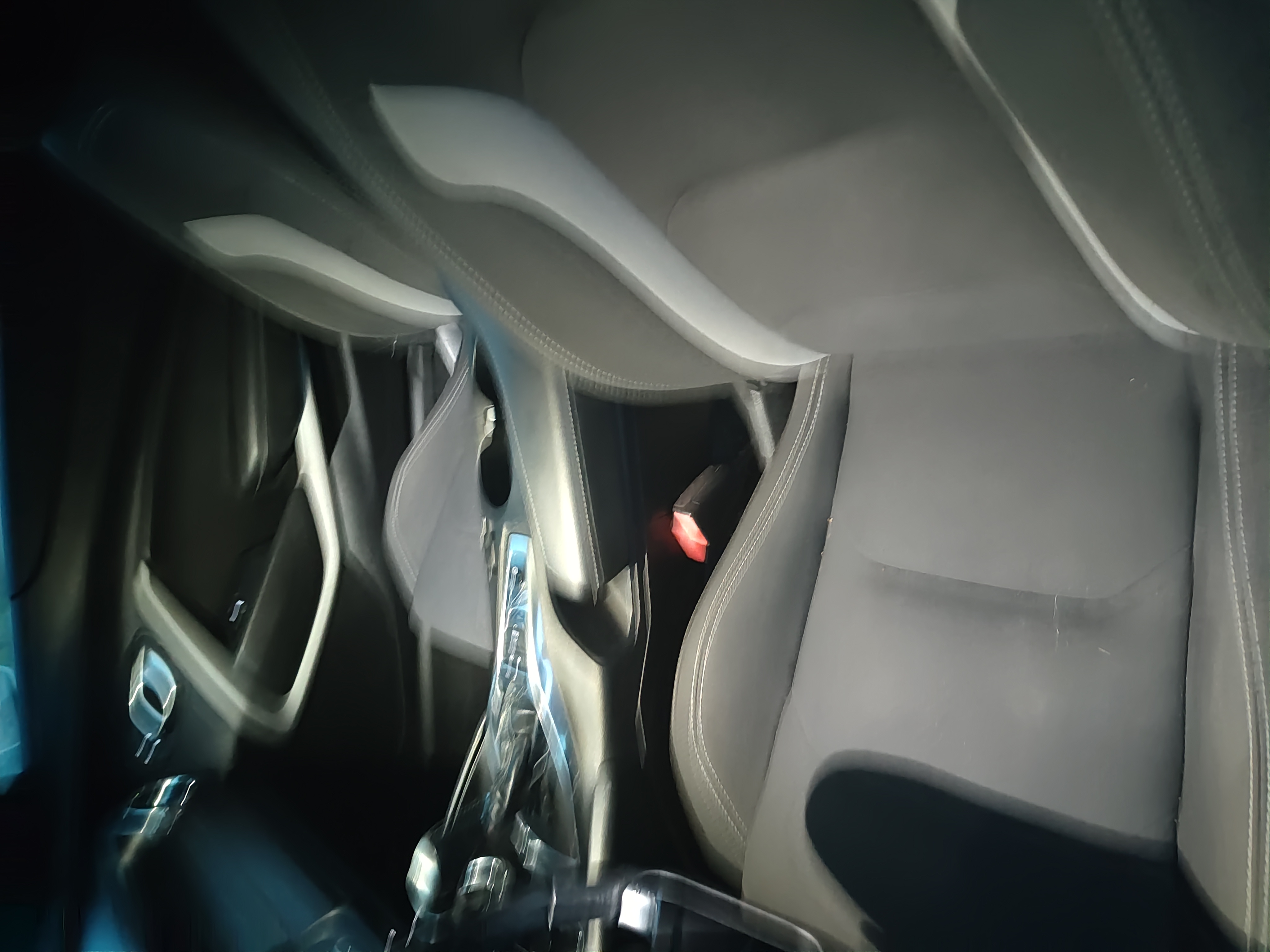 Used 2020 Chevrolet Camaro LT RWD image 8
