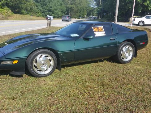 Used 1996 Chevrolet Corvette Coupe image 4