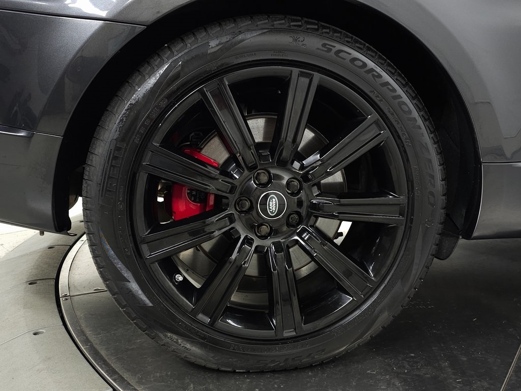 Used 2021 Land Rover Range Rover Sport HST AWD/4WD image 14
