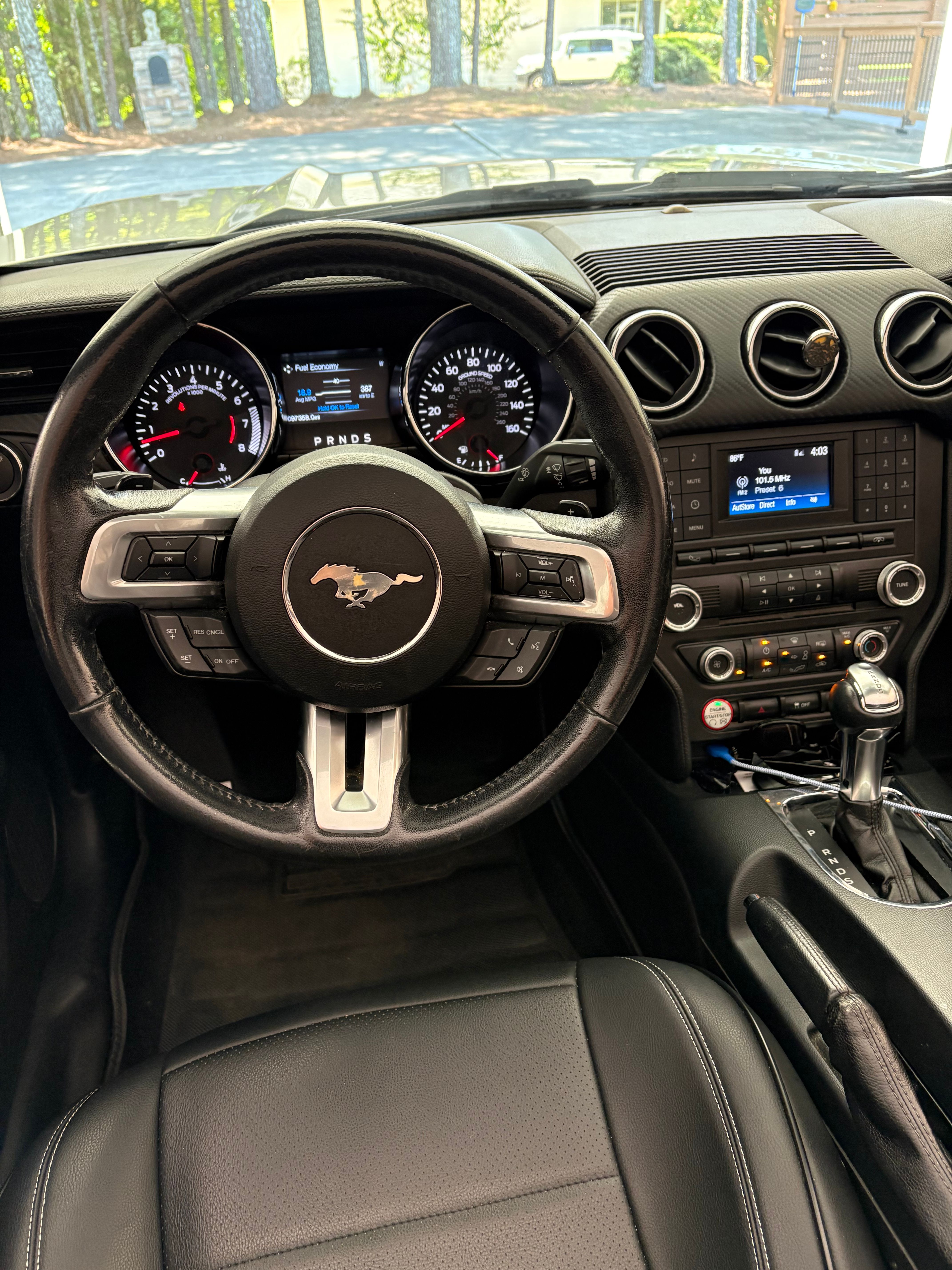 Used 2016 Ford Mustang Convertible RWD image 11