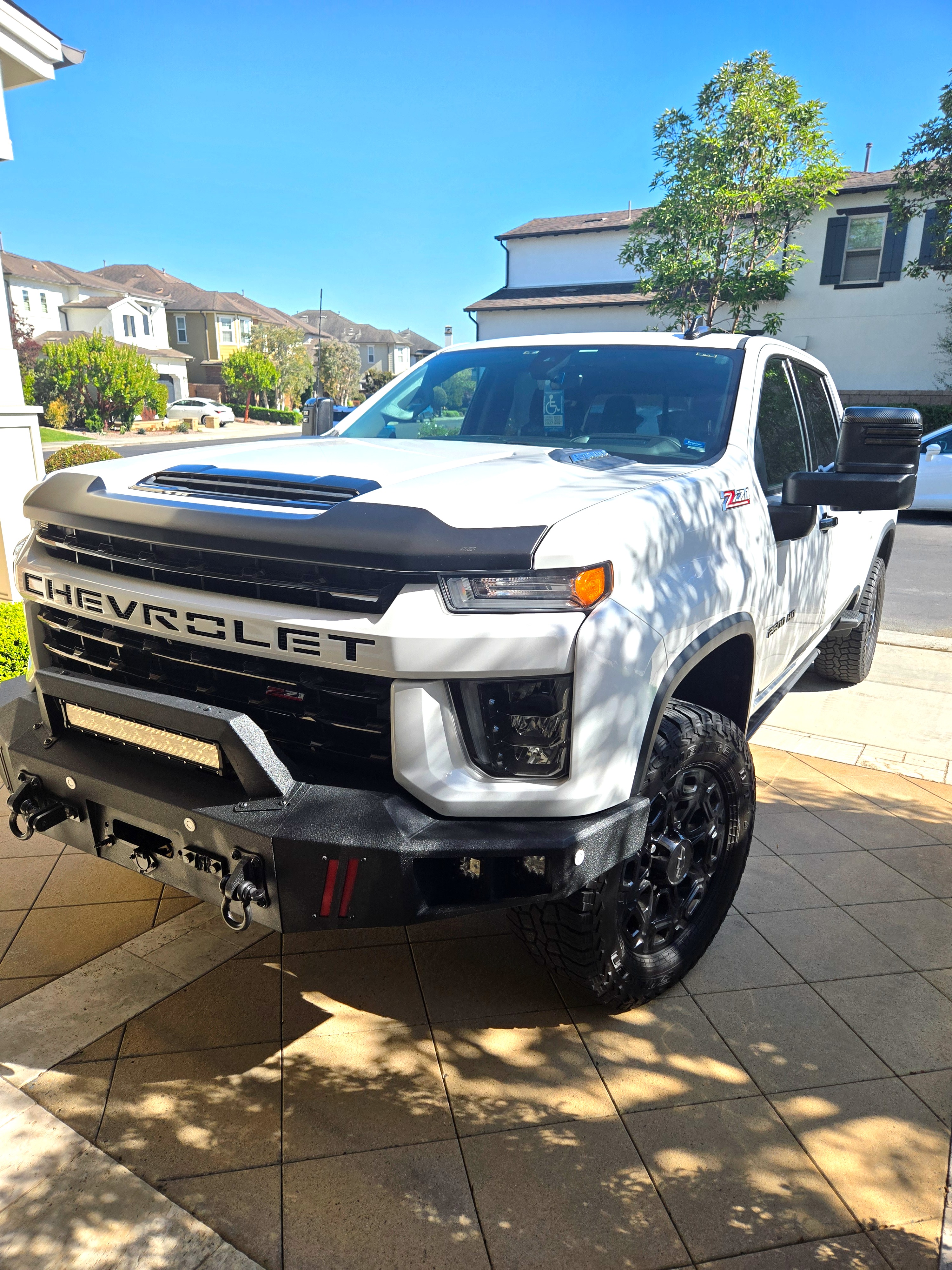 Used 2022 Chevrolet Silverado 2500 LTZ w/ LTZ Plus Package AWD/4WD image 1