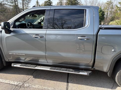 Used 2019 GMC Sierra 1500 SLE w/ SLE Value Package image 12