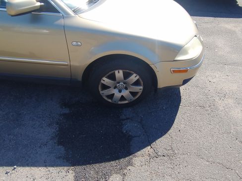 Used 2001 Volkswagen Passat GLX image 6