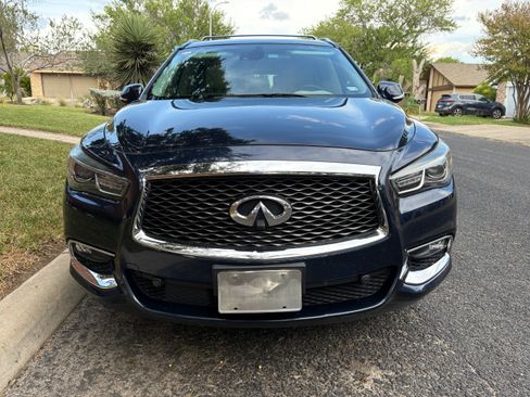 Used 2018 INFINITI QX60 3.5 Sport Utility 4D w/ Deluxe Technology Package image 12