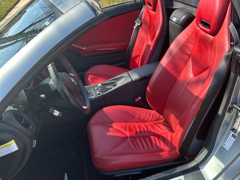 Used 2009 Mercedes-Benz SLK 300 image 11