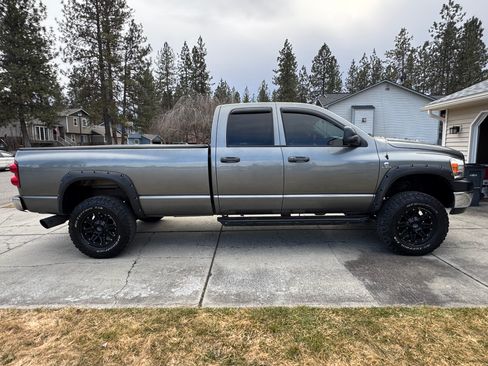 Used 2008 Dodge Ram 2500 Truck ST image 2