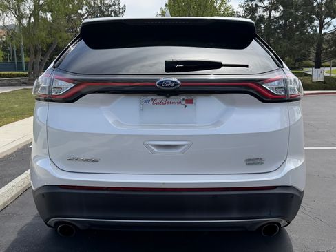 Used 2017 Ford Edge SEL w/ Equipment Group 201A FWD image 10