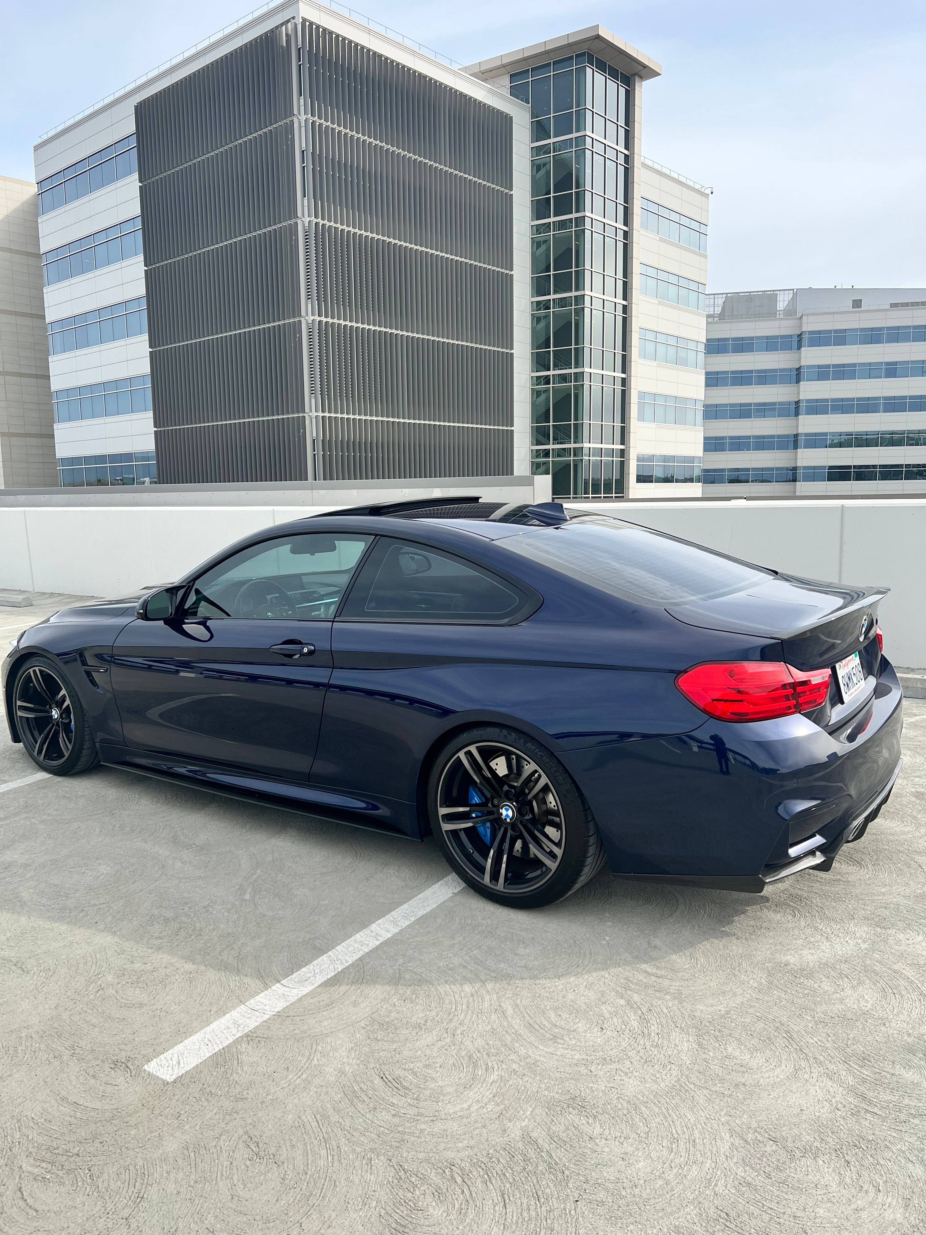 Used 2015 BMW M4 Coupe RWD image 11