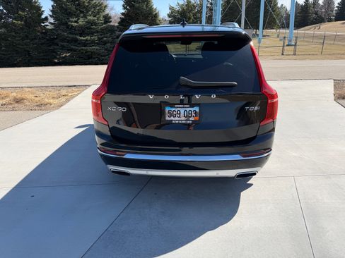 Used 2020 Volvo XC90 T8 Inscription image 8