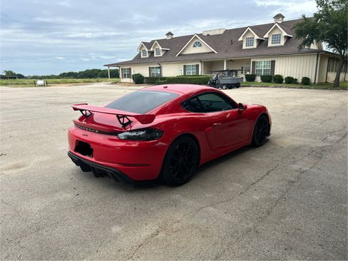 Used 2022 Porsche 718 Cayman GT4 image 11
