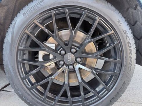 Used 2019 Audi Q7 3.0T Prestige w/ Prestige Package image 14