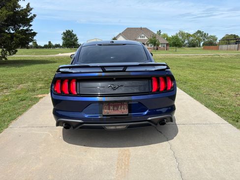 Used 2019 Ford Mustang Premium w/ Ecoboost Performance Package RWD image 8