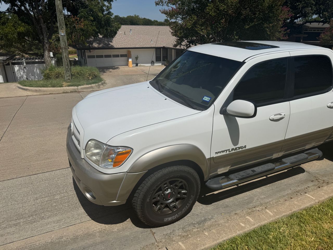 Used 2005 Toyota Tundra Limited RWD image 2