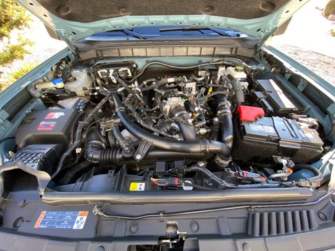 Used 2023 Ford Bronco Badlands image 10