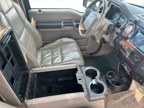 Used 2008 Ford F250 Lariat image 23