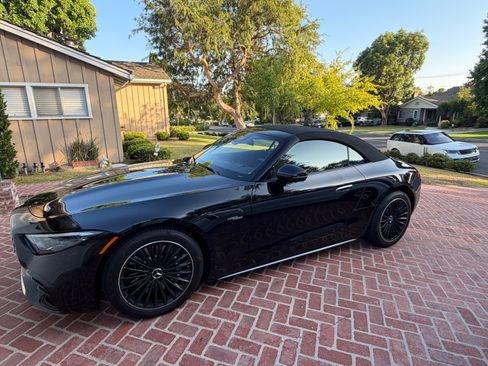Used 2025 Mercedes-Benz SL 43 AMG image 2