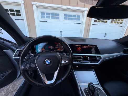 Used 2019 BMW 330i Sedan w/ Convenience Package RWD image 16
