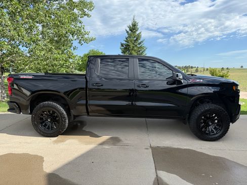 Used 2019 Chevrolet Silverado 1500 LT Trail Boss AWD/4WD image 9